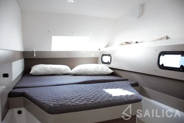 Bali 4.3 - Yacht Charter Sailica
