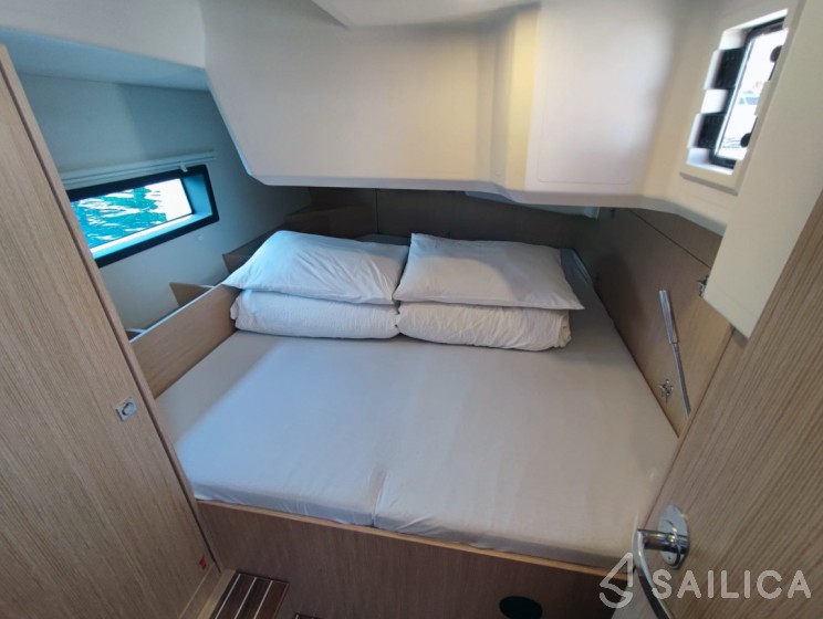 Bavaria C42 - Yacht Charter Sailica