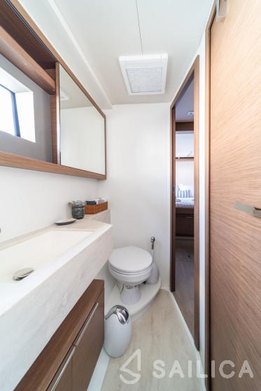 Lagoon 50 - Yacht Charter Sailica