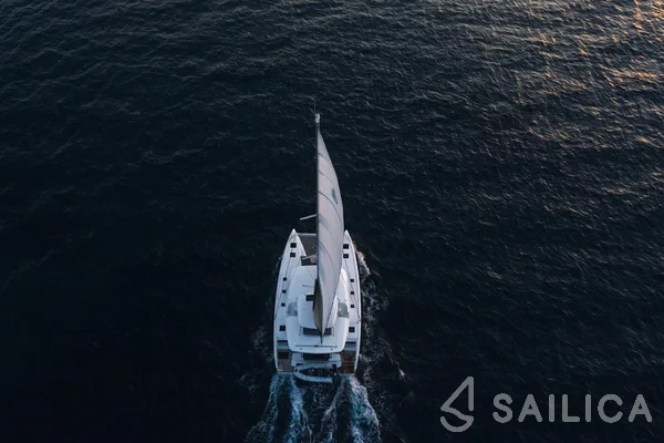 Lagoon 50 - Yacht Charter Sailica