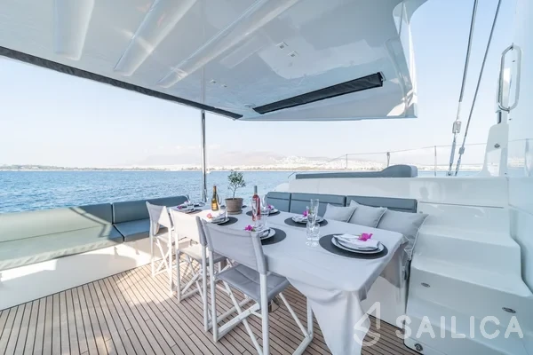 Lagoon 50 - Yacht Charter Sailica