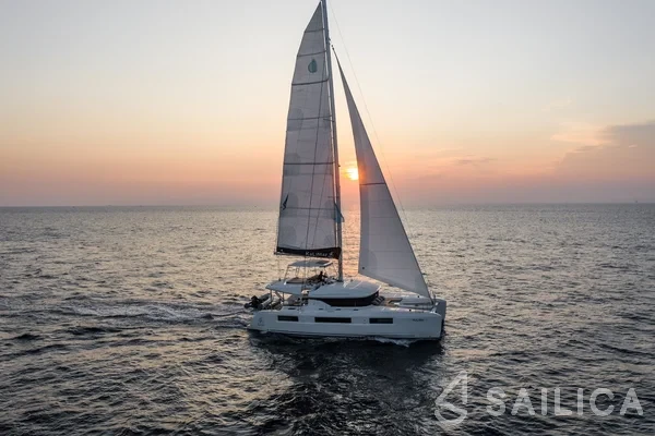 Lagoon 50 - Yacht Charter Sailica