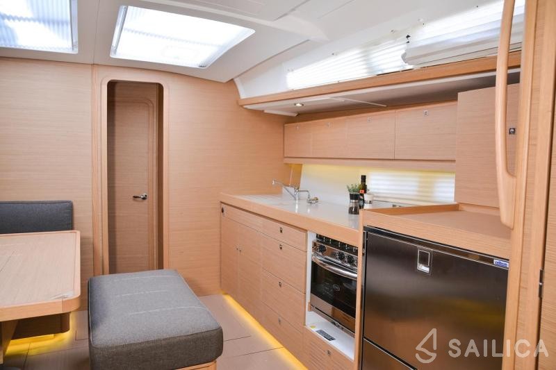 Dufour 460 GL - Yacht Charter Sailica
