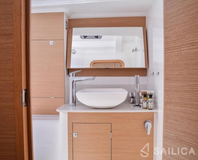 Dufour 460 GL - Yacht Charter Sailica