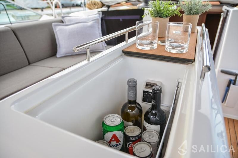 Dufour 460 GL - Yacht Charter Sailica
