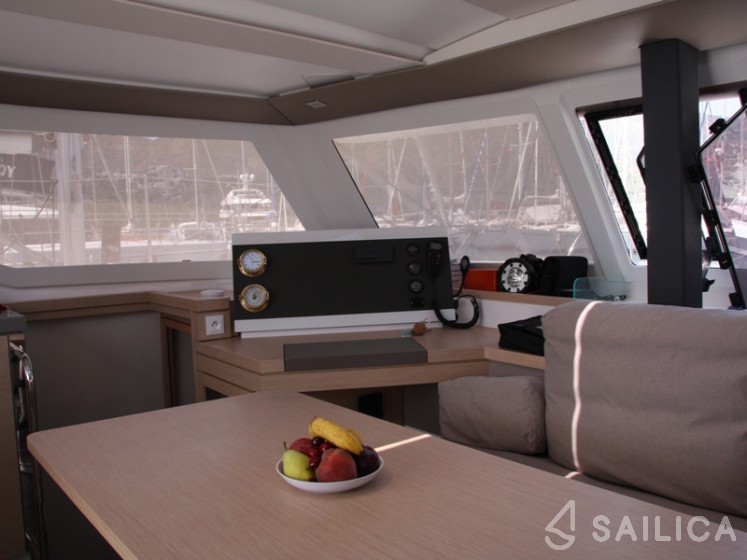 Lucia 40 - Yacht Charter Sailica