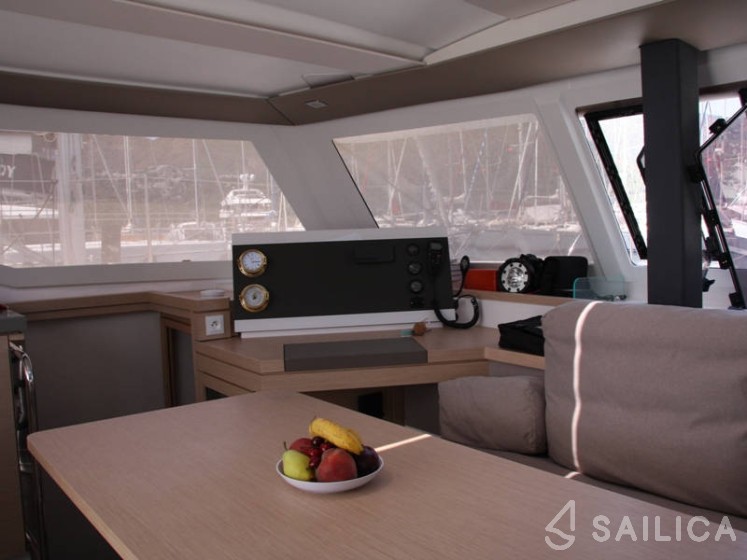 Lucia 40 - Yacht Charter Sailica