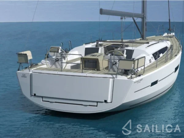 Dufour 520 GL - Yacht Charter Sailica