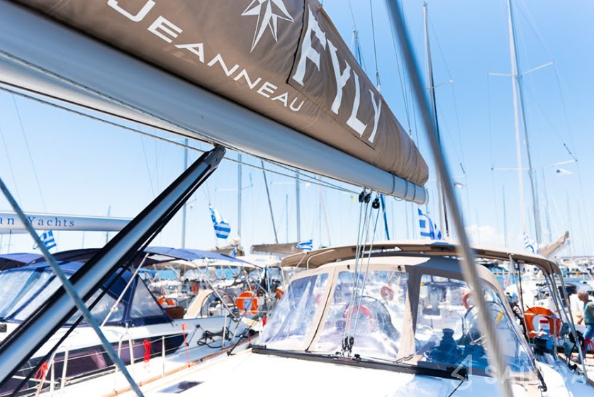 Sun Odyssey 519 - Yacht Charter Sailica