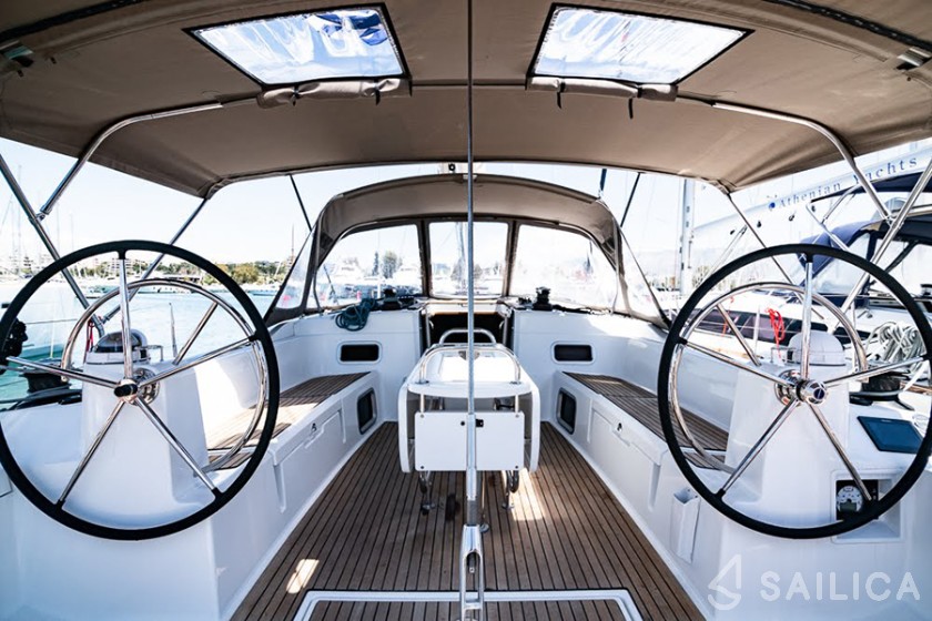Sun Odyssey 519 - Yacht Charter Sailica