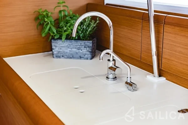 Sun Odyssey 519 - Yacht Charter Sailica