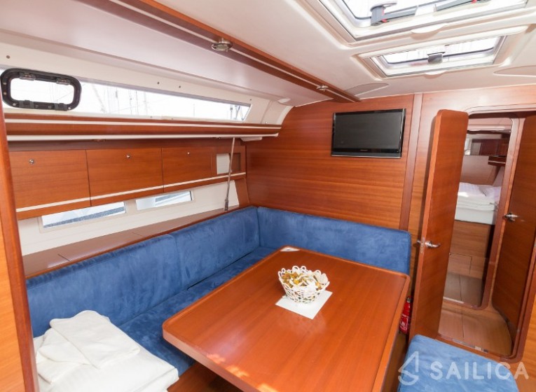 Dufour 445 Grand Large - Yacht Charter Sailica