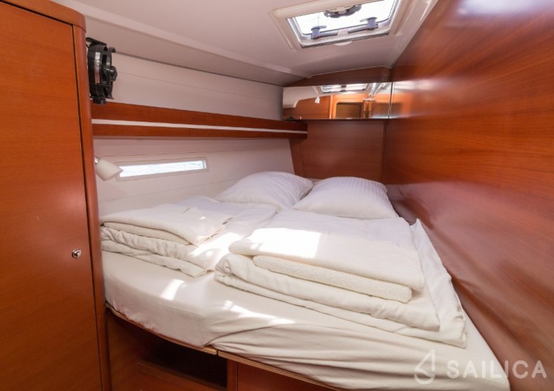 Dufour 445 Grand Large - Yacht Charter Sailica