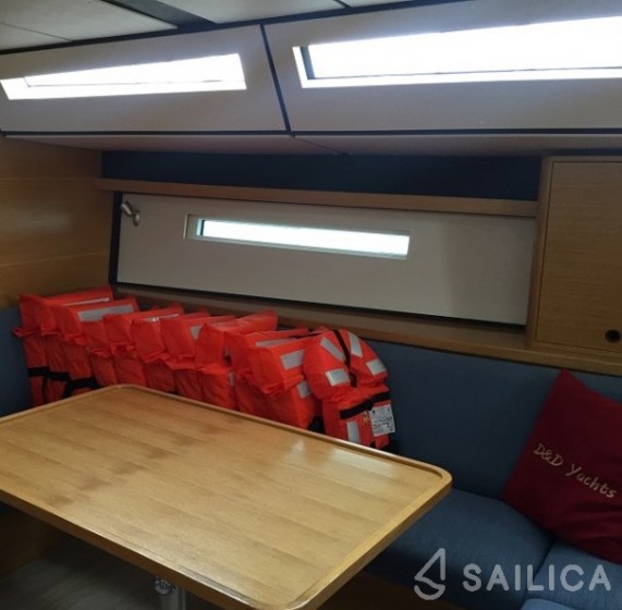 D&D Kufner 54 - Yacht Charter Sailica