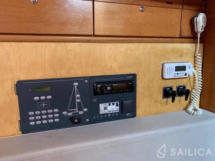 Bavaria 46 Cruiser - Yacht Charter Sailica