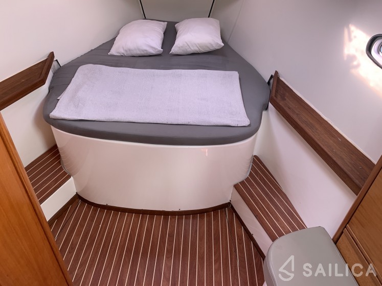 Bavaria 46 Cruiser - Yacht Charter Sailica