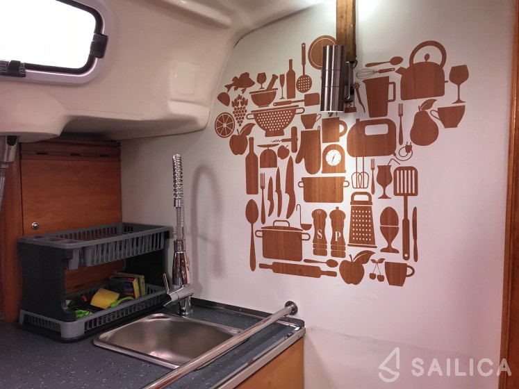 Bavaria 46 Cruiser - Yacht Charter Sailica