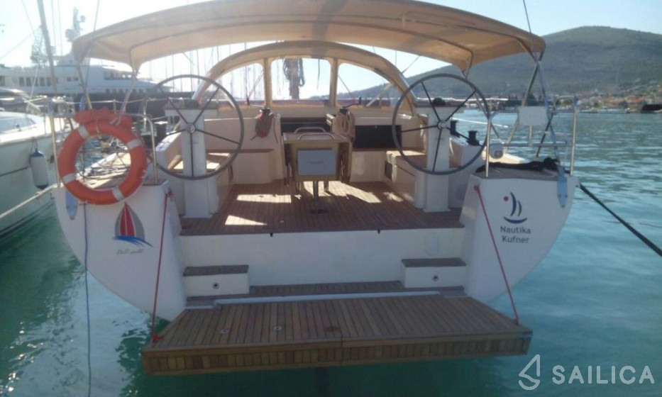 D&D Kufner 54 - Yacht Charter Sailica