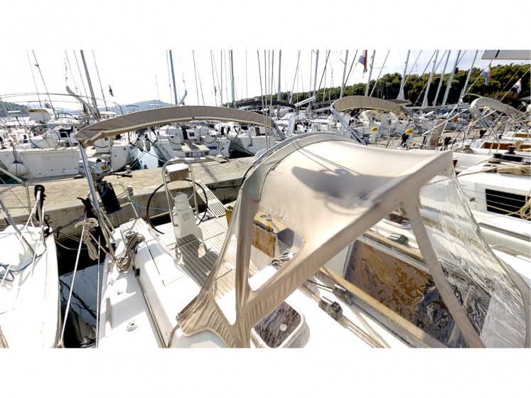 Dufour 335 Grand Large - Yacht Charter Sailica