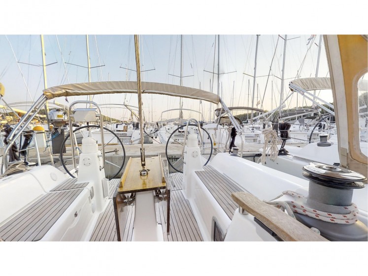 Dufour 335 Grand Large - Yacht Charter Sailica