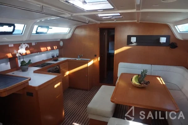 Bavaria 51 Cruiser - Yacht Charter Sailica