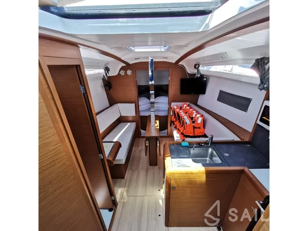 Sun Odyssey 349 - Yacht Charter Sailica