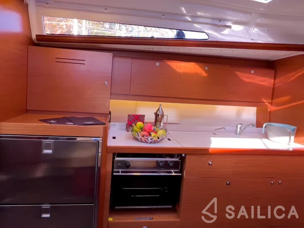 Dufour 390 Grand Large - Yacht Charter Sailica