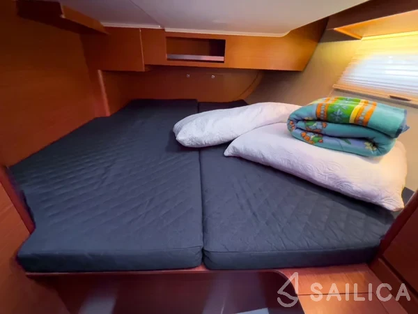 Dufour 390 Grand Large - Yacht Charter Sailica