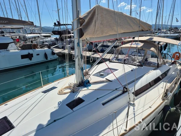 Sun Odyssey 439 - Yacht Charter Sailica