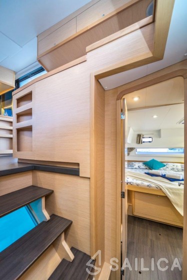 Lagoon 42 - Yacht Charter Sailica