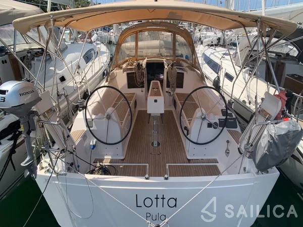 Dufour 382 GL - Yacht Charter Sailica