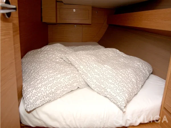 Dufour 382 GL - Yacht Charter Sailica