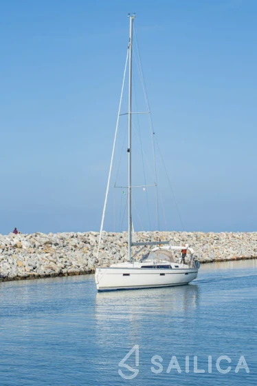 Bavaria 41 Cruiser - Yacht Charter Sailica