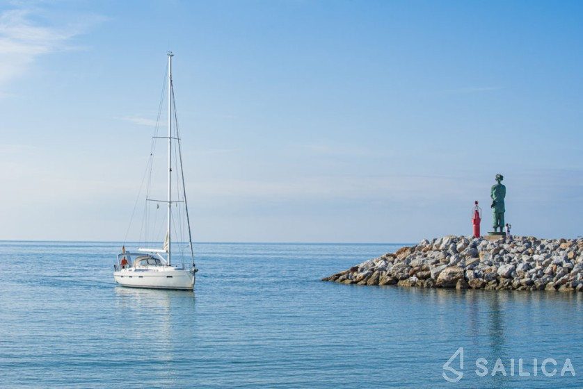 Bavaria 41 Cruiser - Yacht Charter Sailica