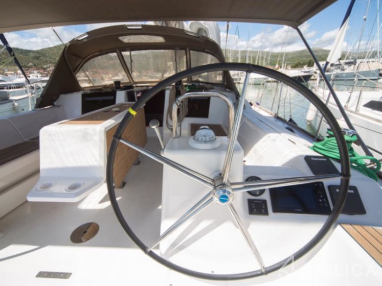 Dufour 460 GL - Yacht Charter Sailica