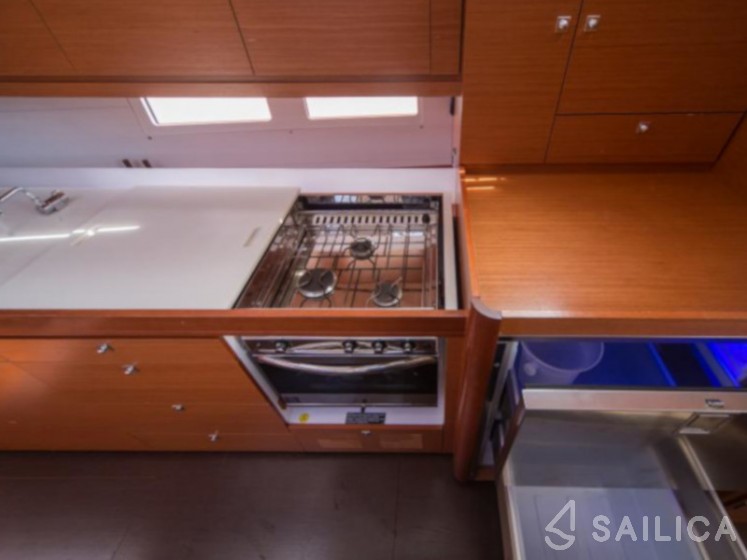 Dufour 460 GL - Yacht Charter Sailica