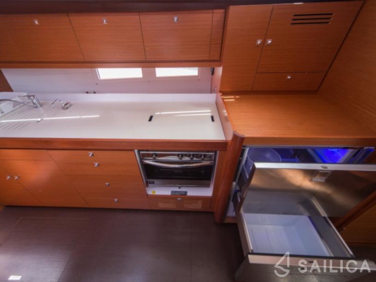 Dufour 460 GL - Yacht Charter Sailica