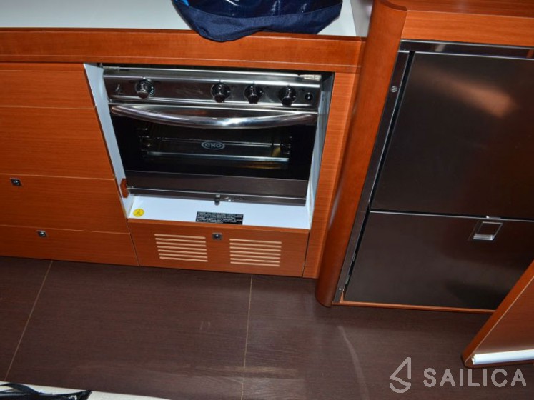 Dufour 460 GL - Yacht Charter Sailica