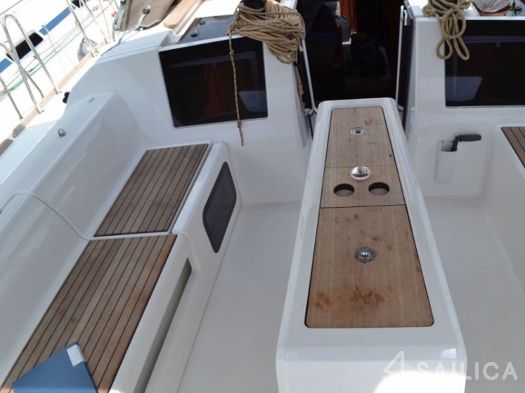 Dufour 460 GL - Yacht Charter Sailica