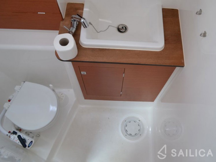 Dufour 460 GL - Yacht Charter Sailica