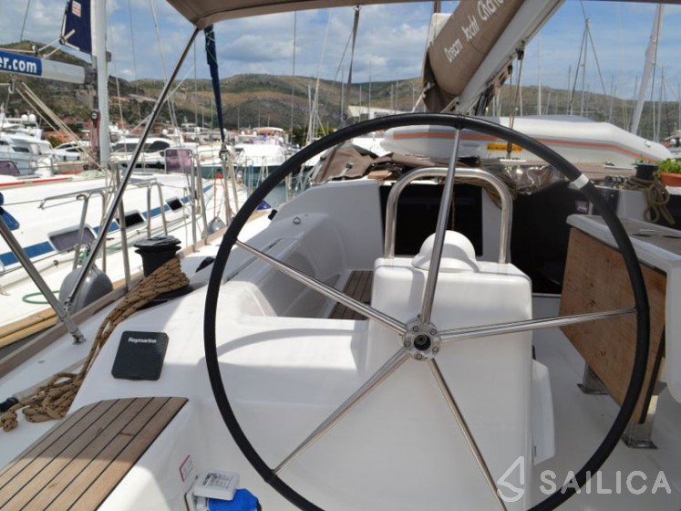 Dufour 460 GL - Yacht Charter Sailica