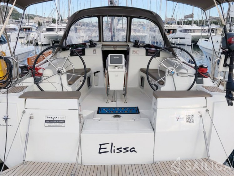 Sun Odyssey 449 - Yacht Charter Sailica