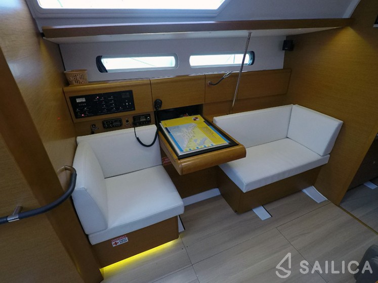 Sun Odyssey 449 - Yacht Charter Sailica