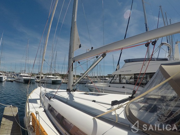 Sun Odyssey 449 - Yacht Charter Sailica