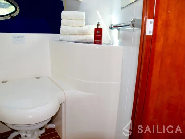 Targa 48 - Yacht Charter Sailica