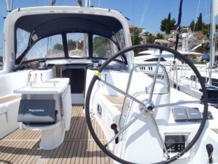 Oceanis 50 - Yacht Charter Sailica