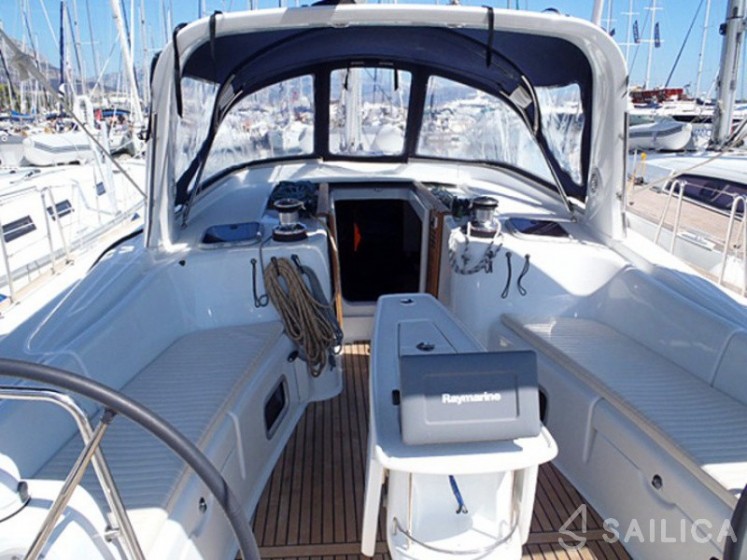 Oceanis 50 - Yacht Charter Sailica