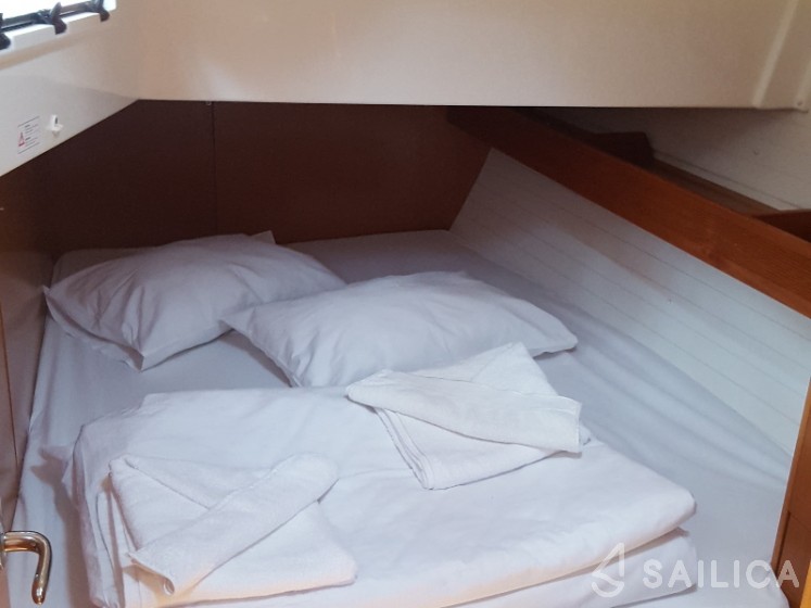 Bavaria 45 Cruiser - Yacht Charter Sailica