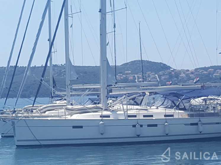Bavaria 45 Cruiser - Yacht Charter Sailica