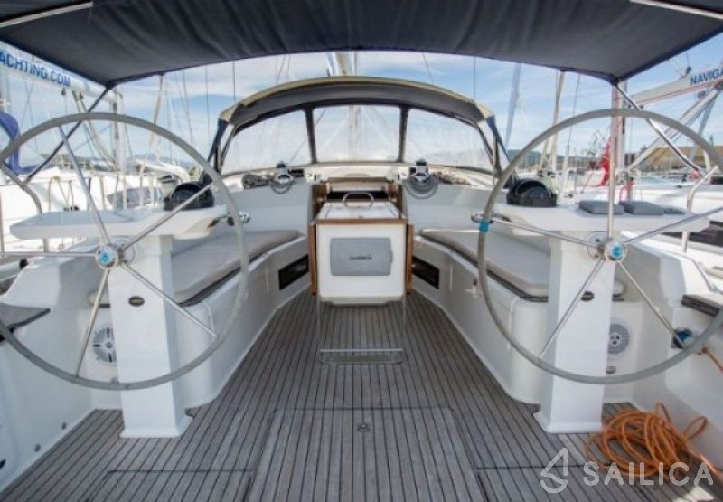Bavaria 45 Cruiser - Yacht Charter Sailica